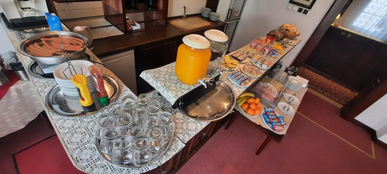 Hotel Excellent Prague Ngoại thất bức ảnh
