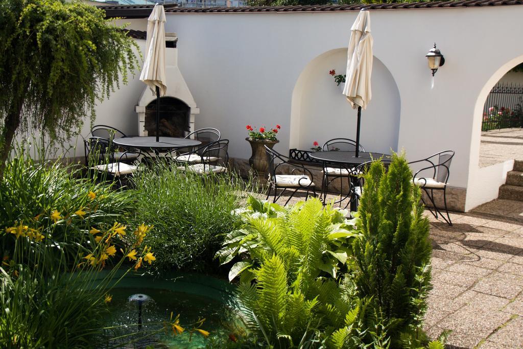 Hotel Excellent Prague Ngoại thất bức ảnh